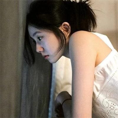 七层纱 海报